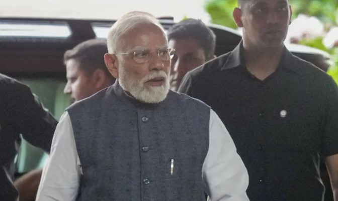 PM Modi Paper Leak